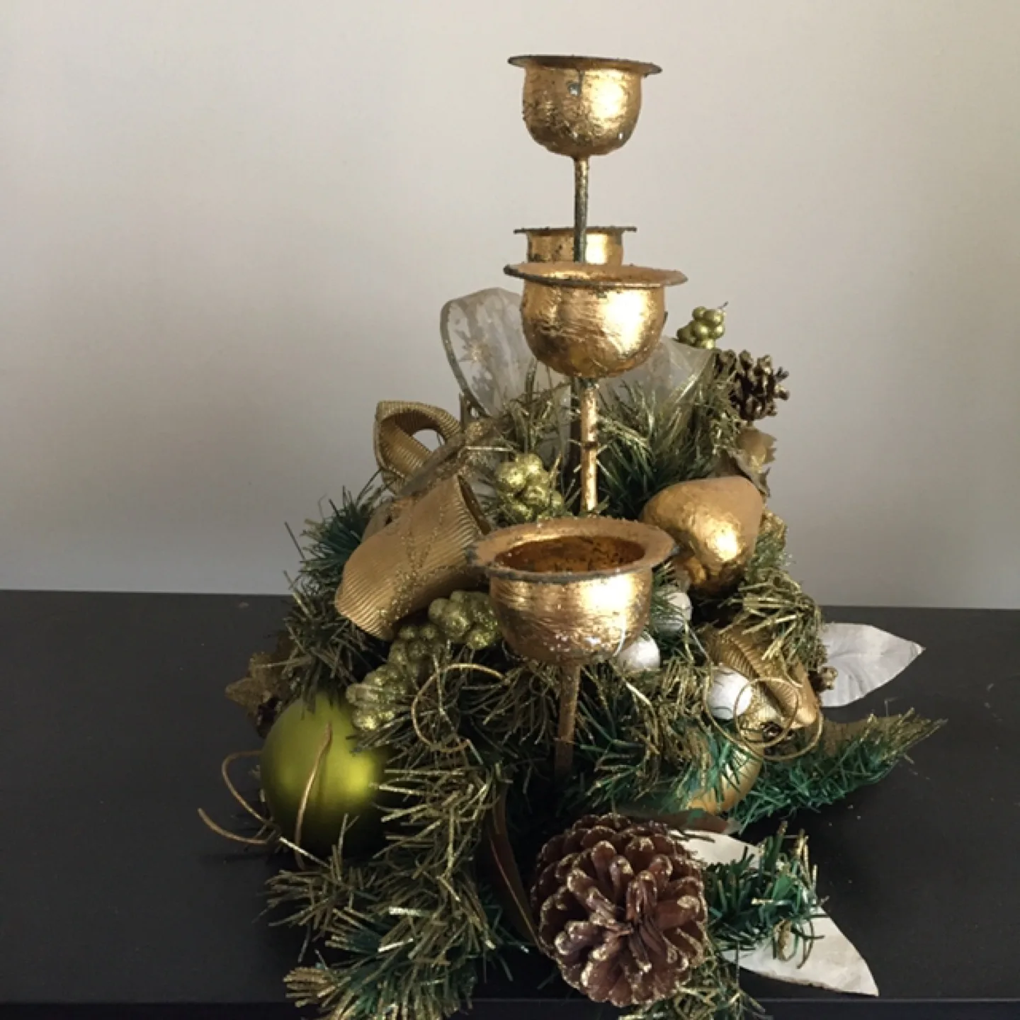 Gold Christmas Candle Holder Centrepiece image indicator(2)