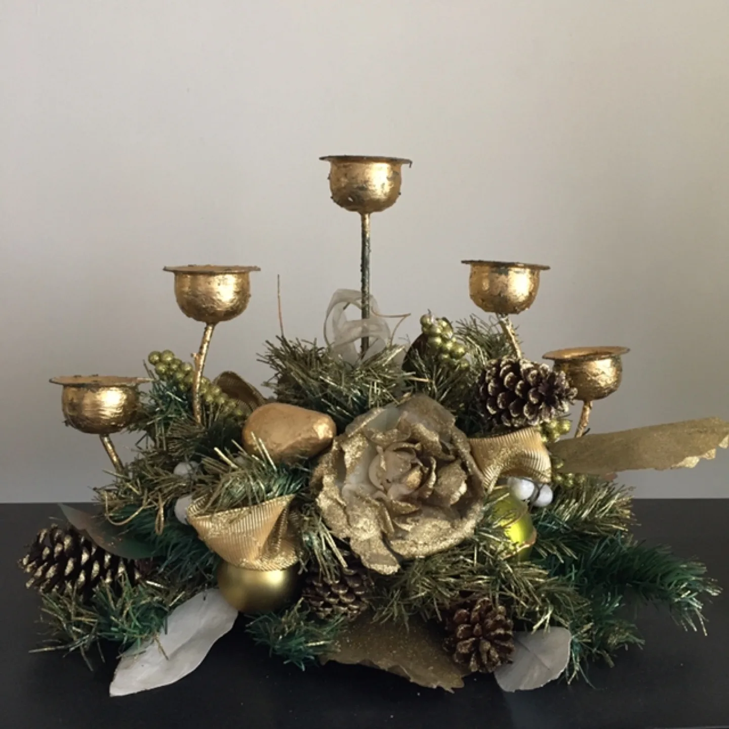 Gold Christmas Candle Holder Centrepiece