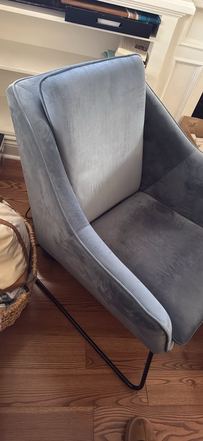 Blue Velvet Reading Chair - photo 3