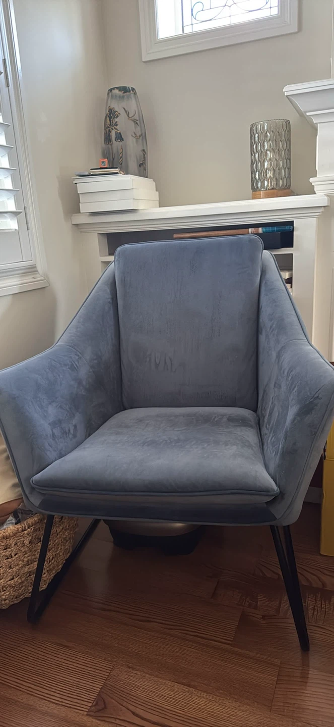 Blue Velvet Reading Chair - photo 2