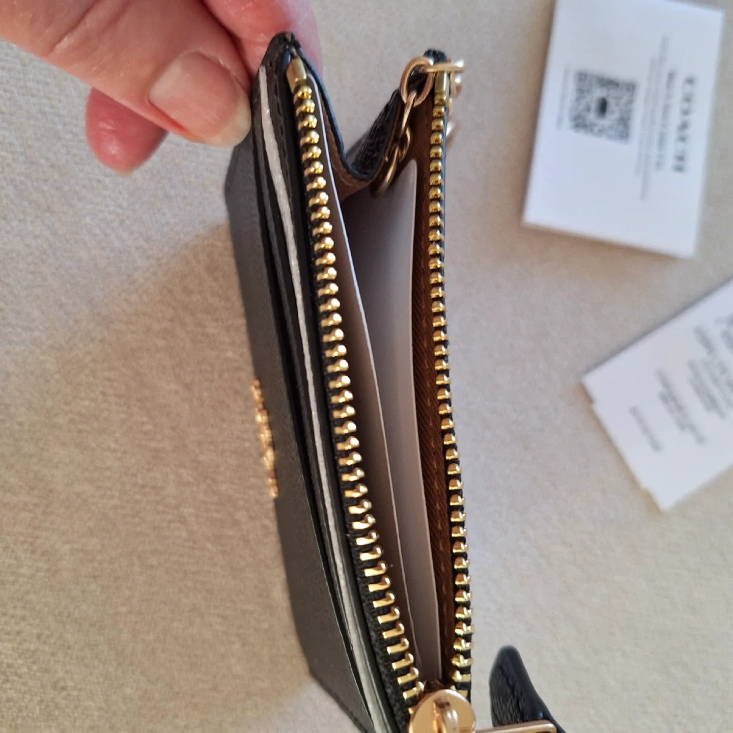 Coach Black Leather Card Holder image indicator(3)