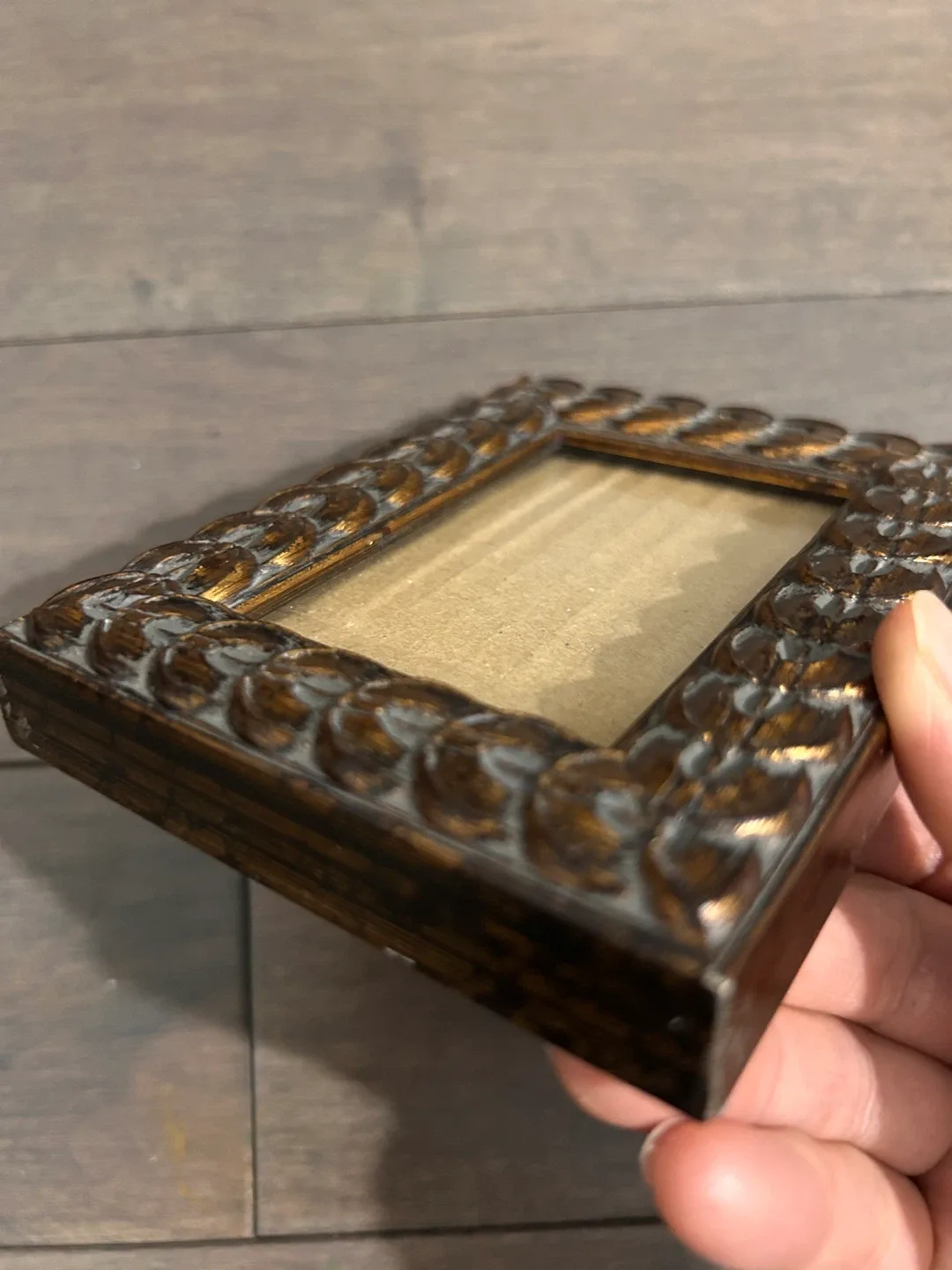 Small Brown & Gold Wooden Picture Frame image indicator(4)