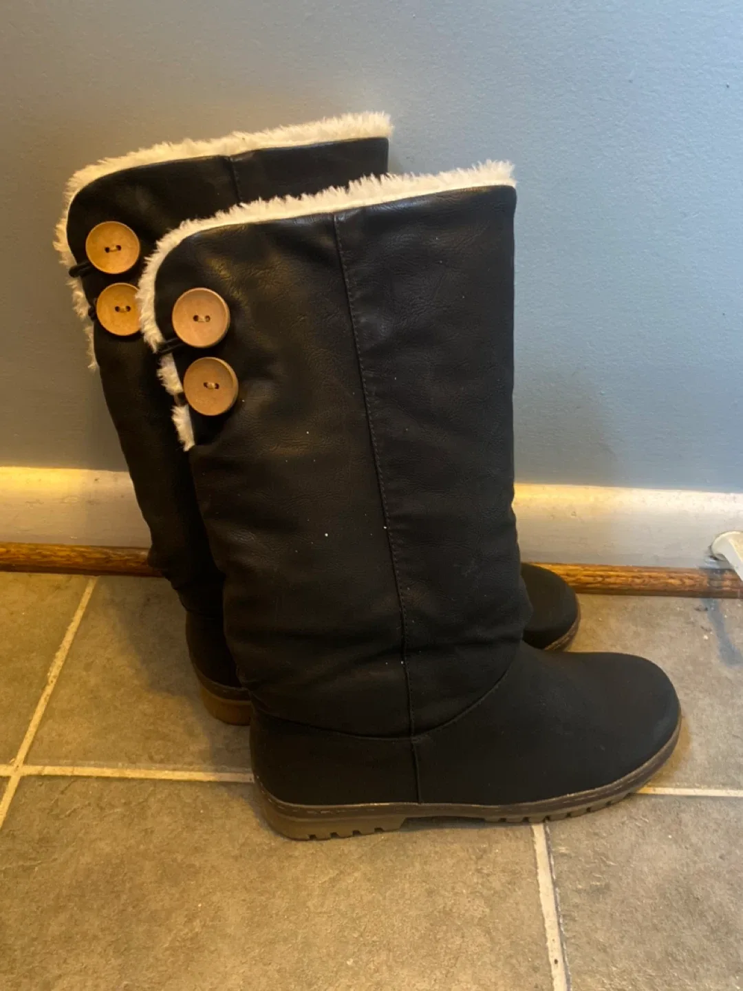 Kozi Black Winter Boots - Size 38
