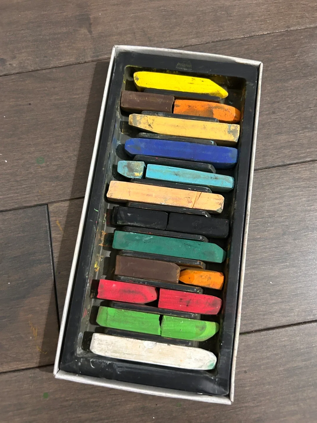 Artist's Loft Soft Pastels - 12 Assorted Colours image indicator(2)