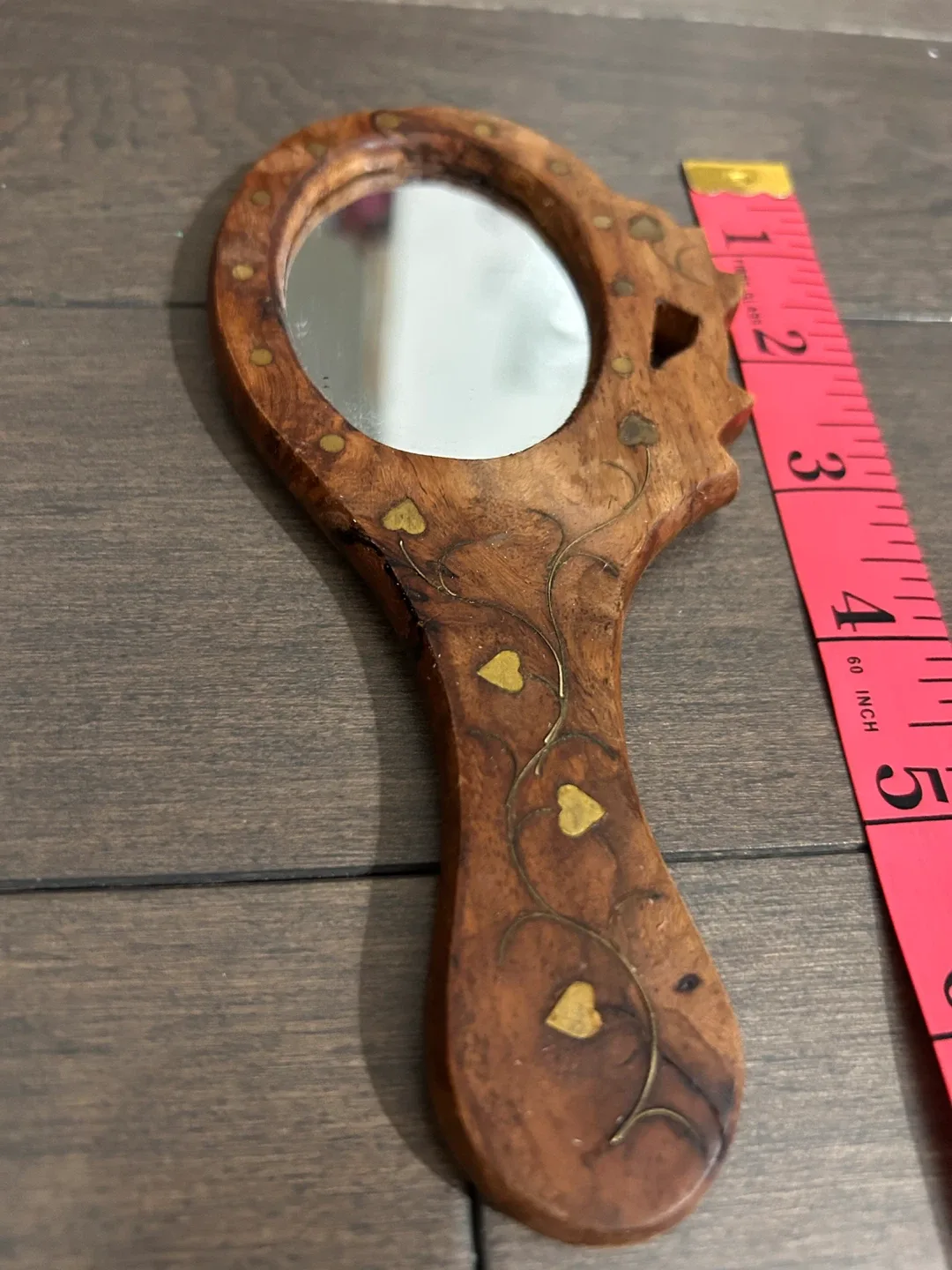 Hand Carved Wooden Hand Mirror image indicator(3)