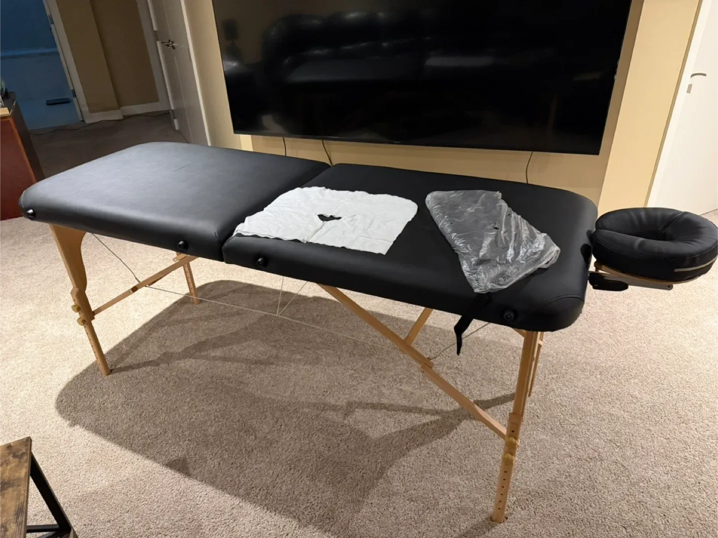 Sierra Comfort Massage Table image indicator(2)