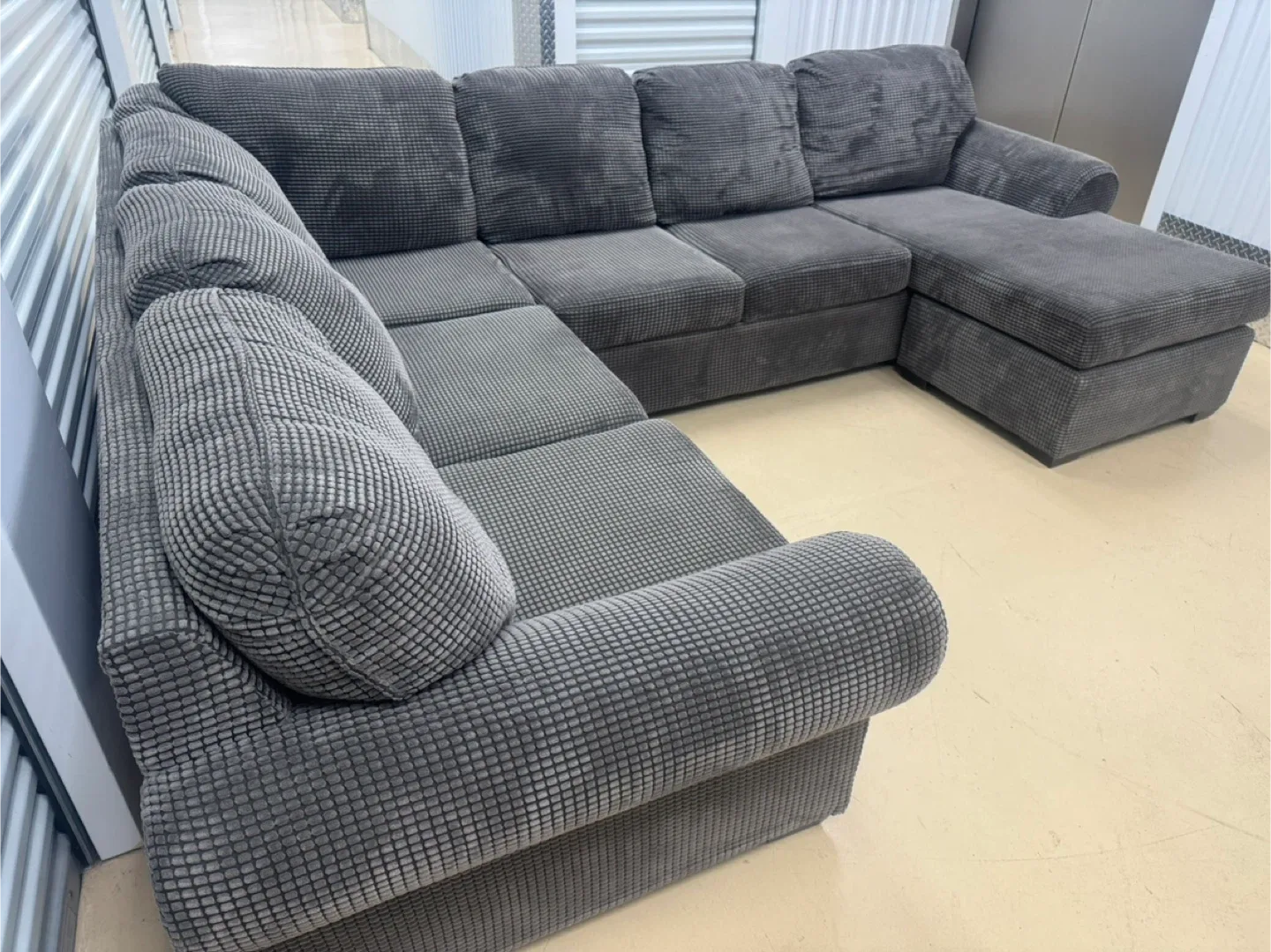 Brown Sectional Sofa with Chaise Lounge image indicator(2)