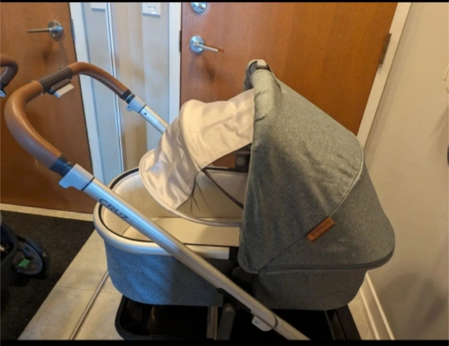 UPPAbaby Cruz Bassinet - Grey image indicator(2)
