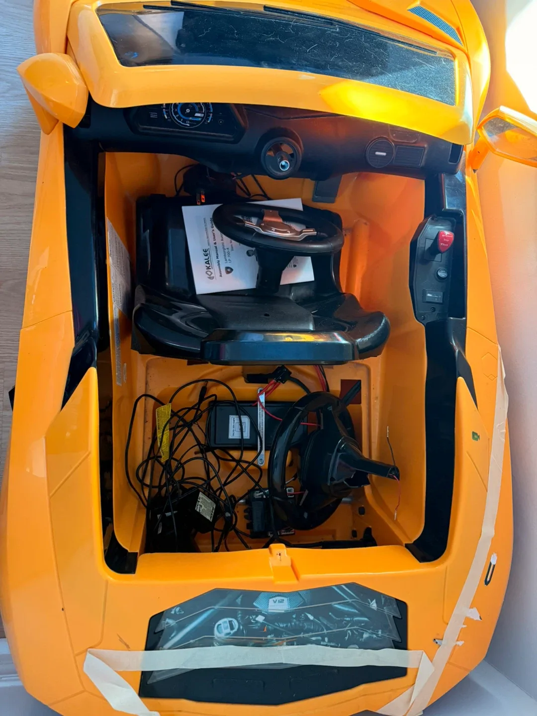 Lamborghini Kids Ride-On Car, Yellow image indicator(3)