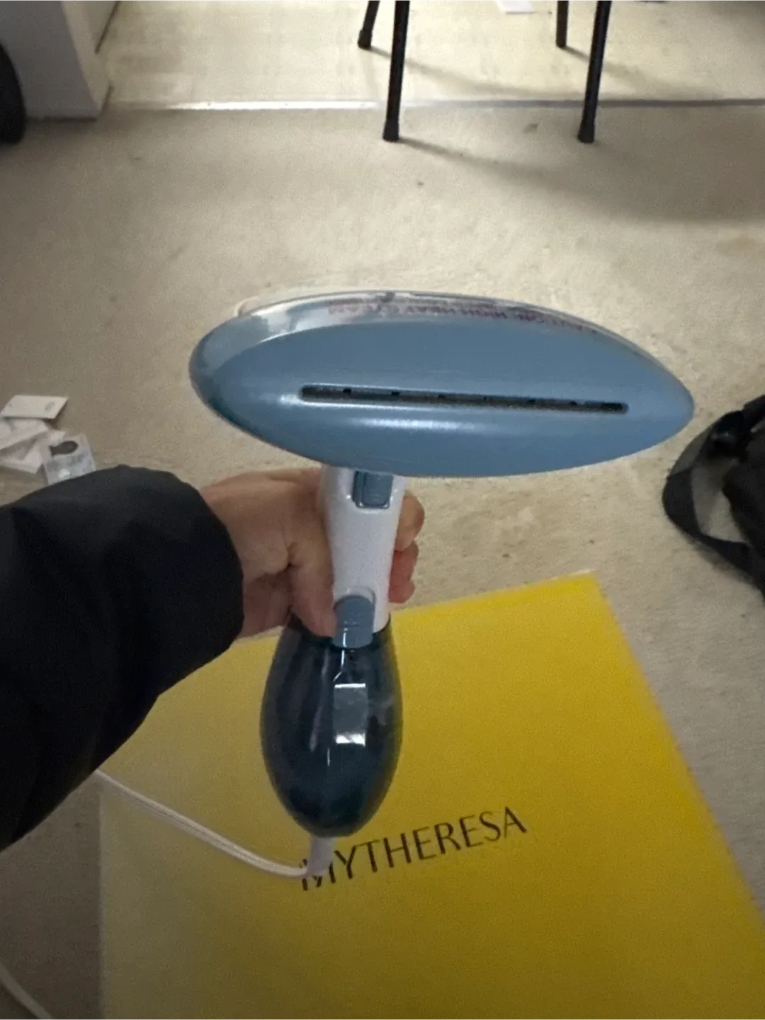 MyTheresa Handheld Garment Steamer thumbnail
