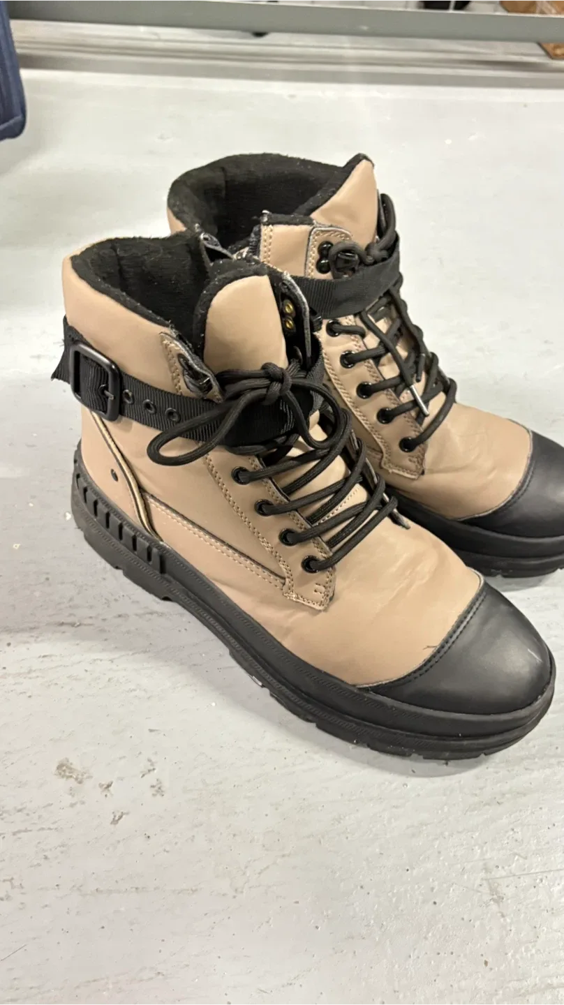 Aldo Boots - Size 10 image indicator(2)