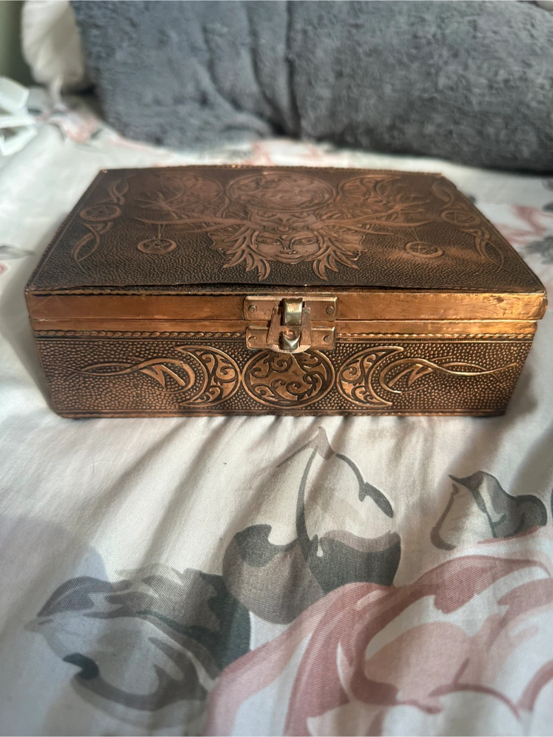 Ornate Copper-Colored Witchcraft Box with crystals - photo 4