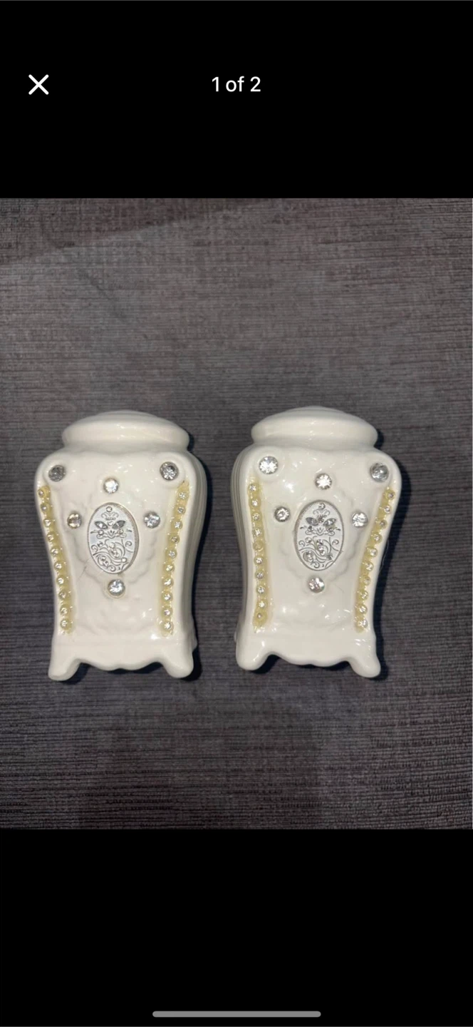 Disney Salt & Pepper Shakers (2 for $10) - photo 2