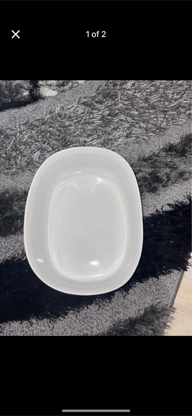 White Oval Baking Dish (no lid) ($10) - photo 2