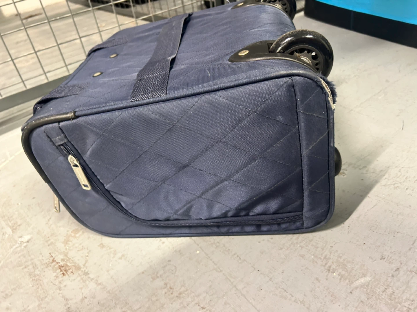 AmazonBasics Rolling Underseat Carry-On Luggage - photo 5