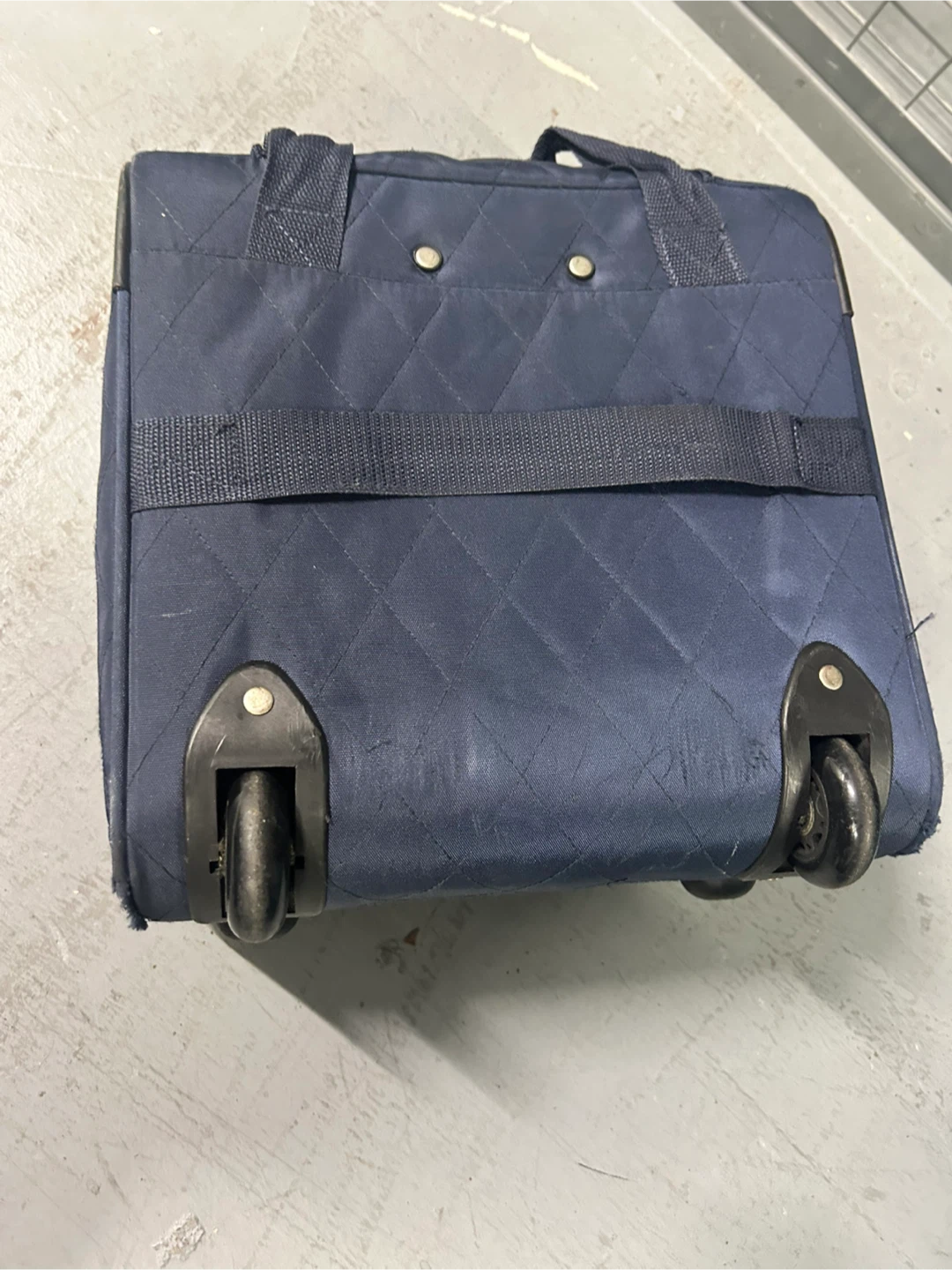 AmazonBasics Rolling Underseat Carry-On Luggage - photo 4