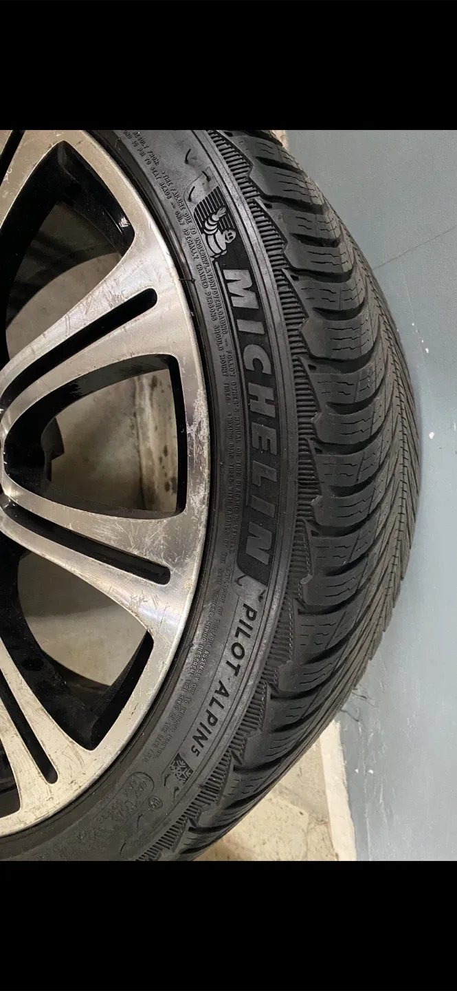 BMW Rims with Michelin Pilot Alpin 5 Winter Tires 235/40R18 image indicator(3)