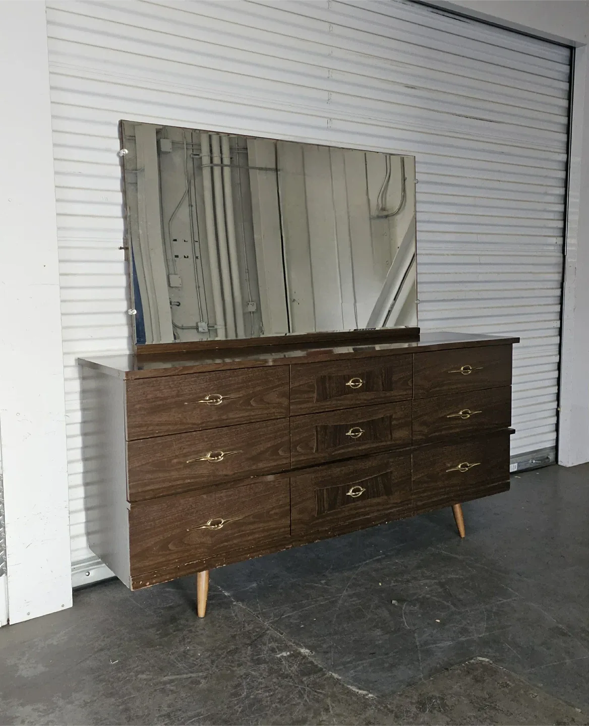 Vintage 9 drawer MCM dresser laminate/pressboard/wood image indicator(3)
