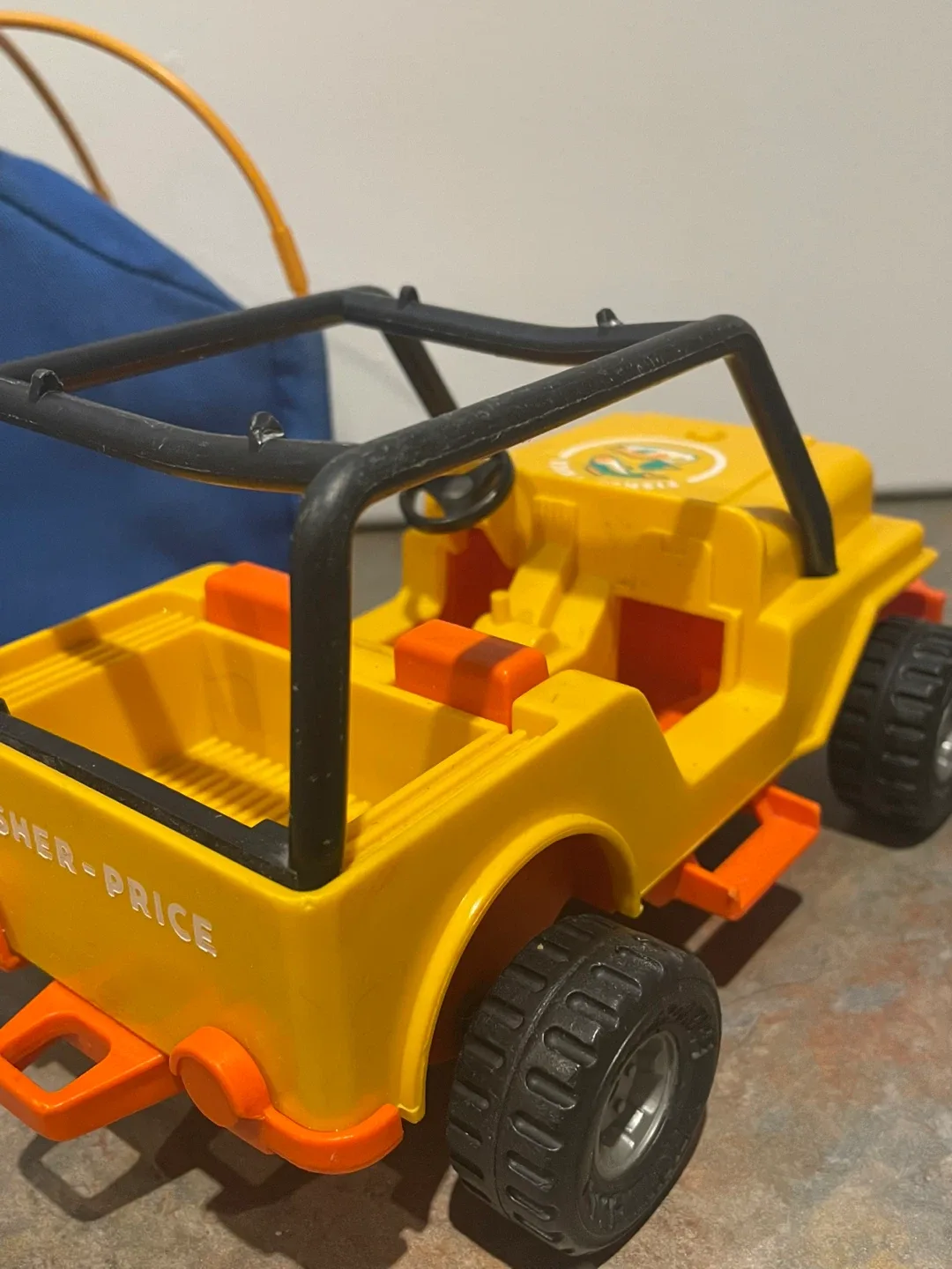 Vintage 1977 Fisher Price Adventure People Jeep and Tent image indicator(6)