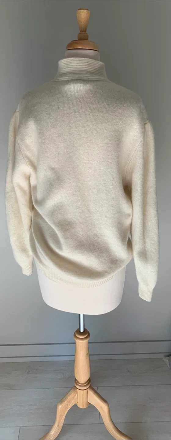 Rare Vintage Find Hunt Club Lamb & Angora Wool Sweater Size M/L image indicator(8)