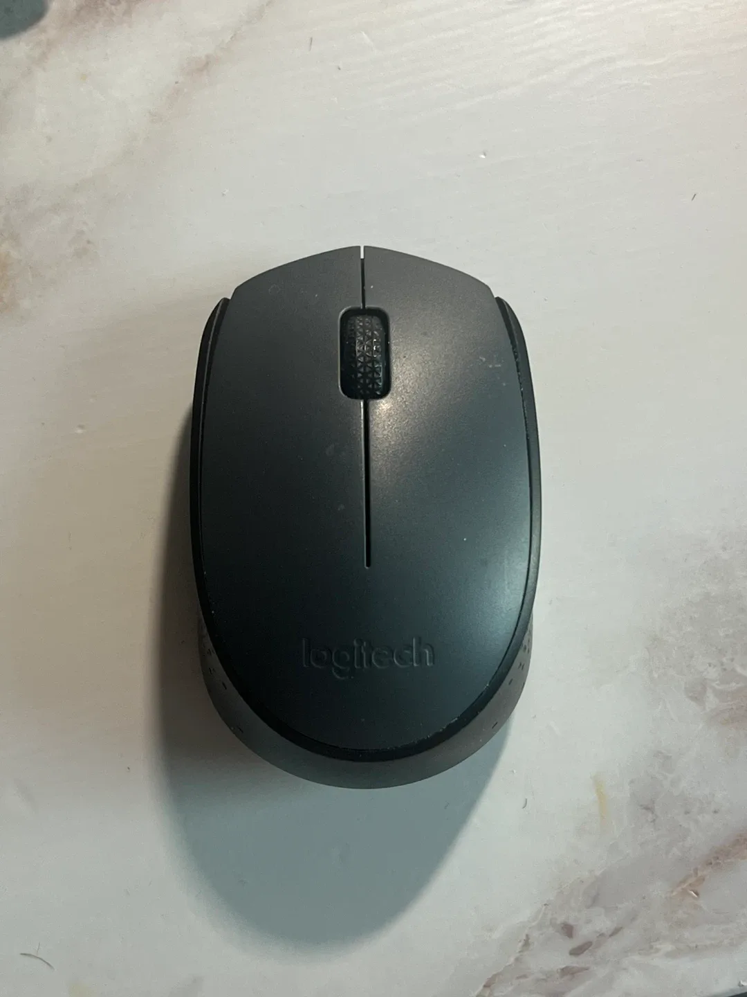 Logitech MK235 Wireless Keyboard and Mouse Combo image indicator(3)