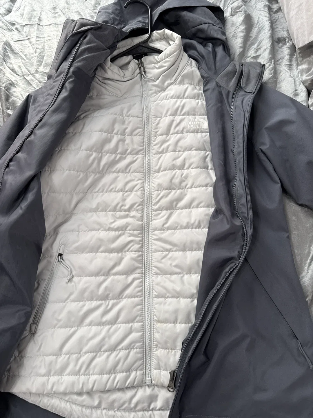 The North Face Women's Jacket, Size S image indicator(2)
