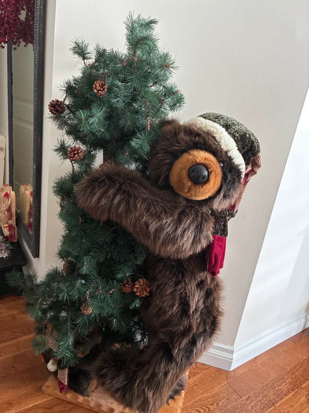 Bear Hugging Christmas Tree Decoration