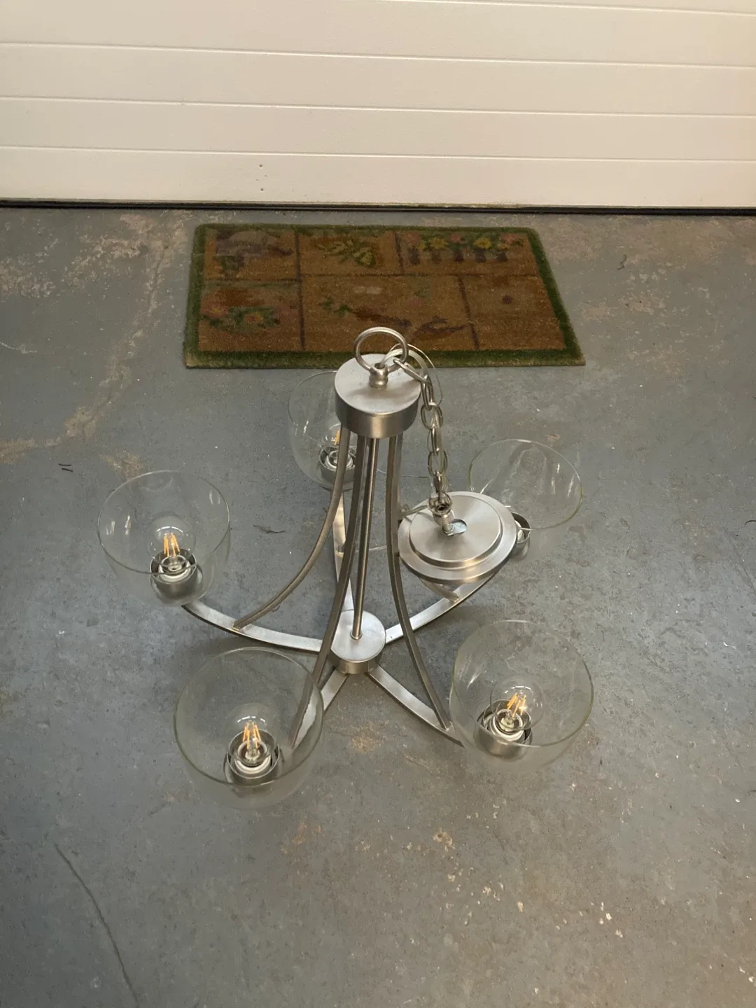 Chandelier with 5 Glass Shades