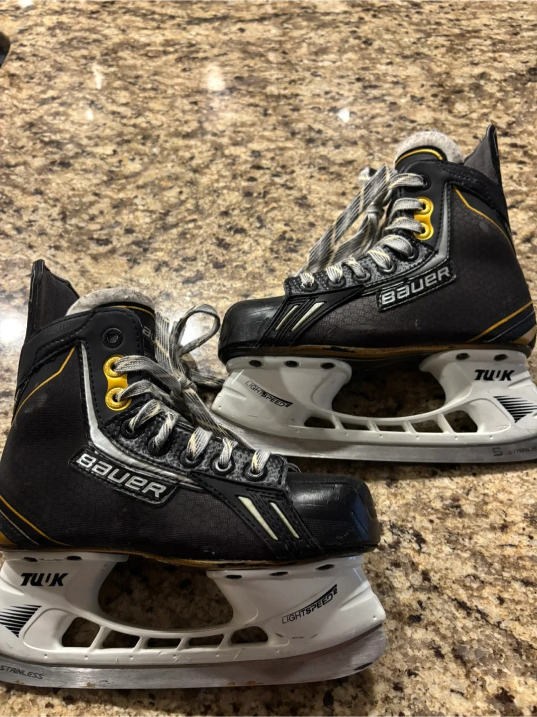 Bauer Hockey Skates - Size US 1.5