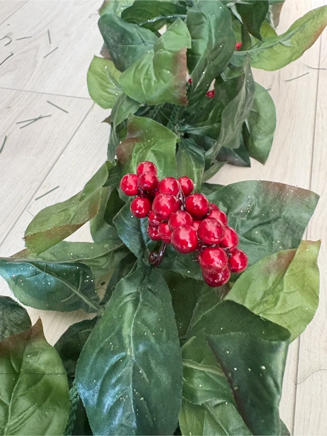 Christmas Garlands - Holiday Decor image indicator(2)