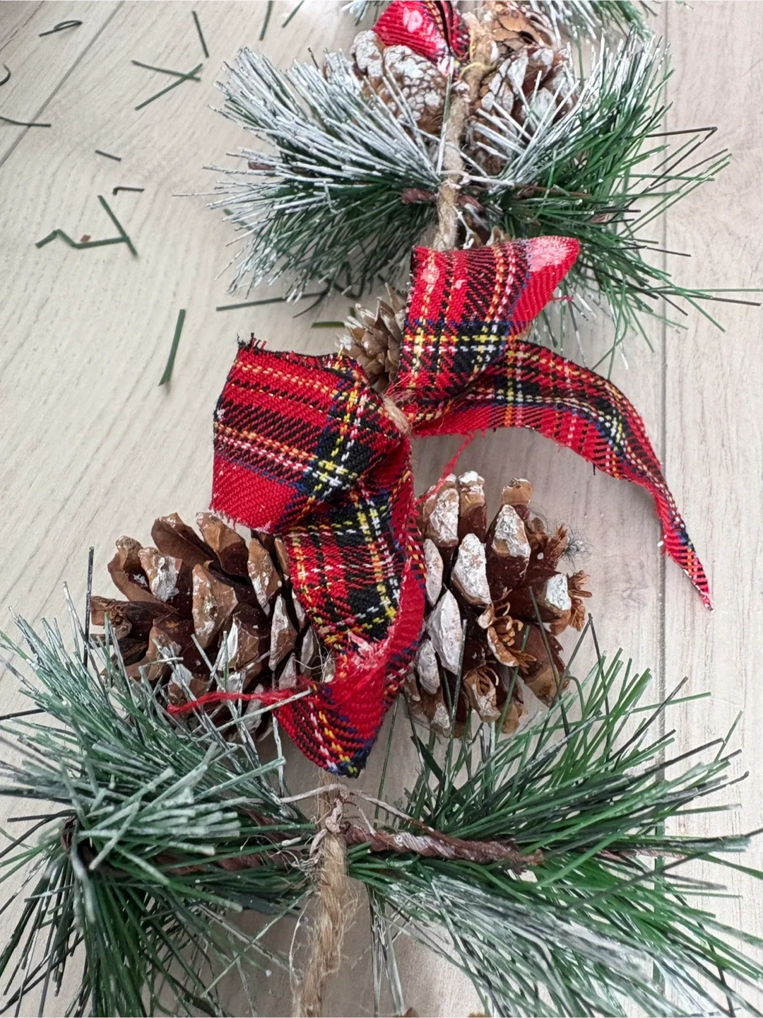 Christmas Garlands - Holiday Decor image indicator(3)