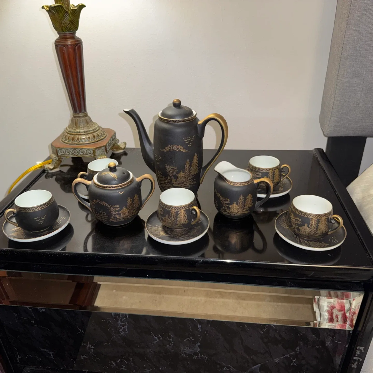Vintage Black & Gold Tea Set image indicator(3)
