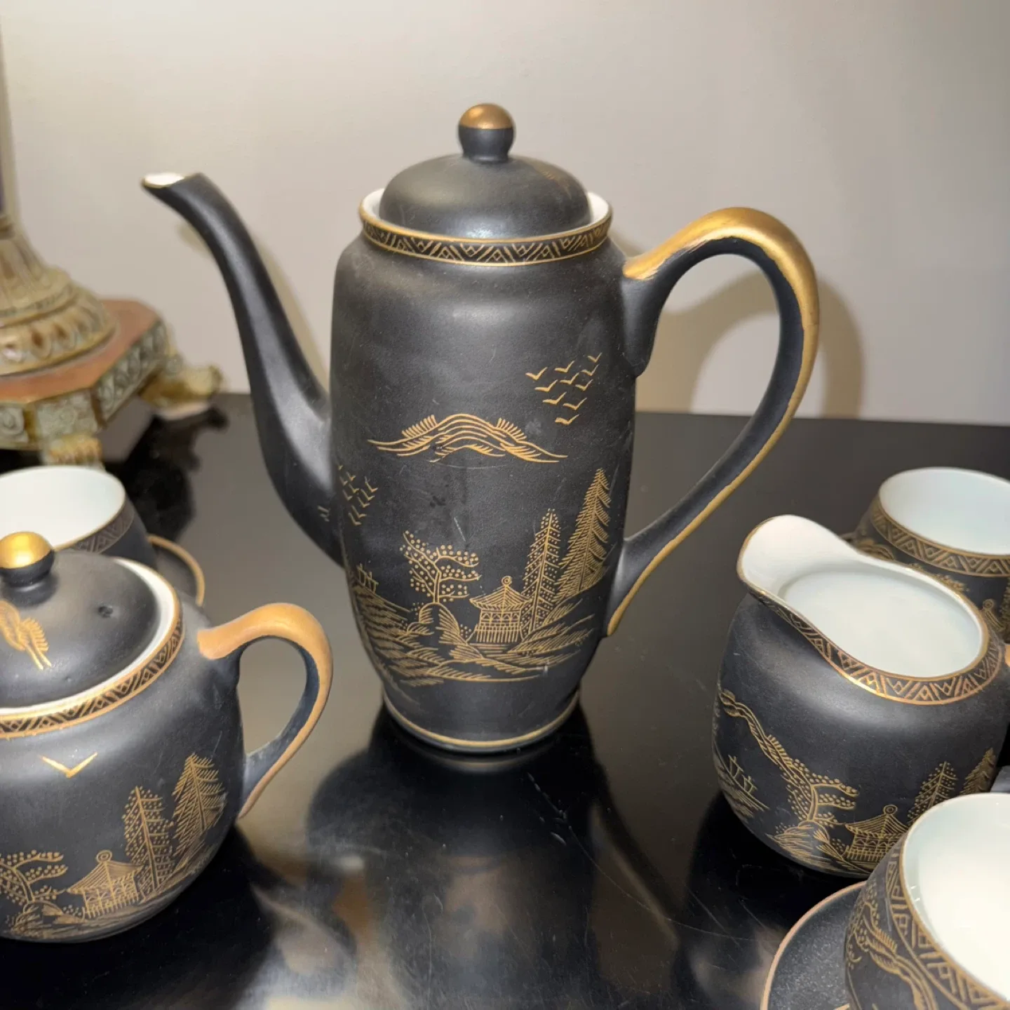 Vintage Black & Gold Tea Set image indicator(2)