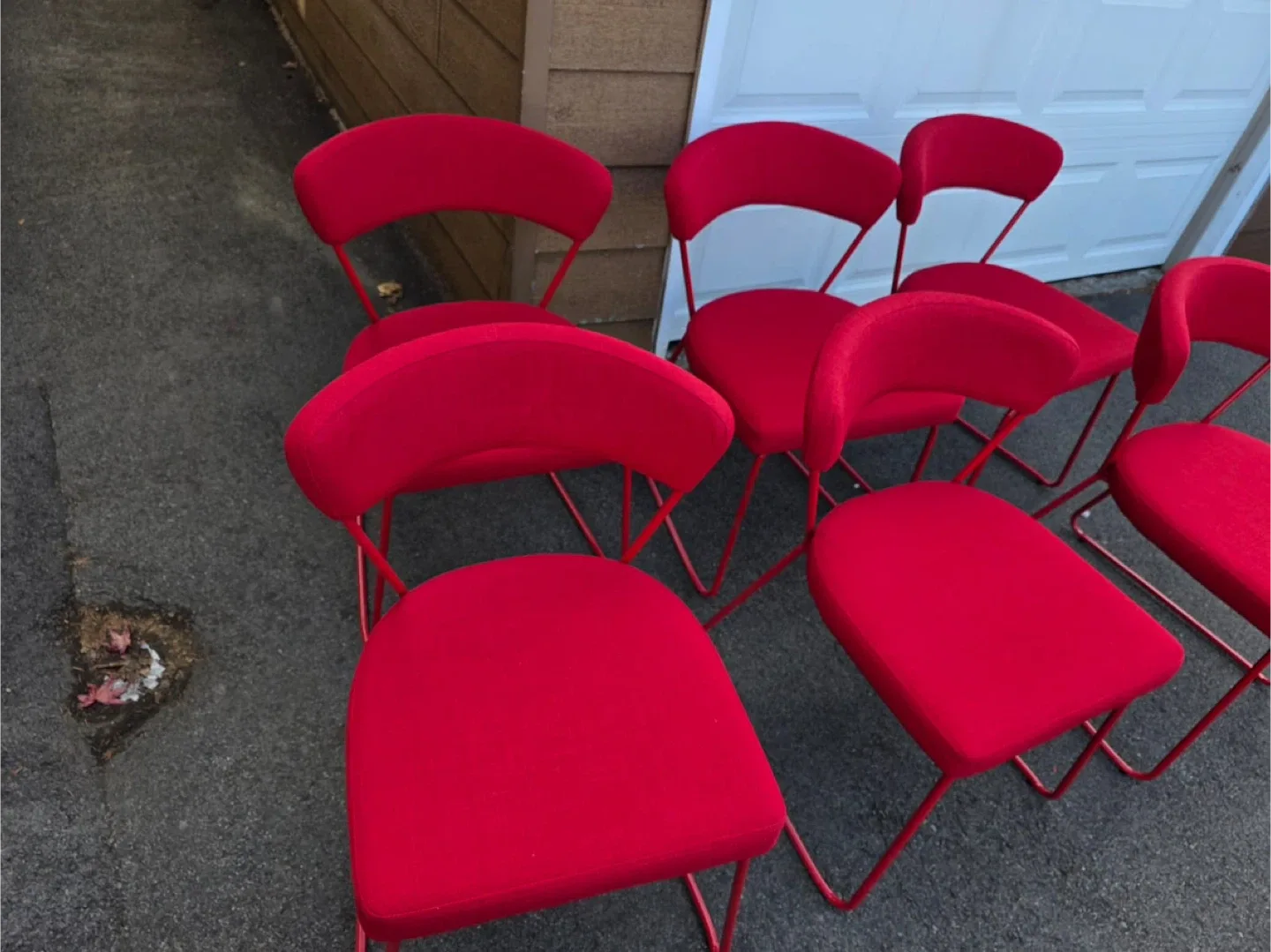 Structube 6 cahirs new image indicator(2)