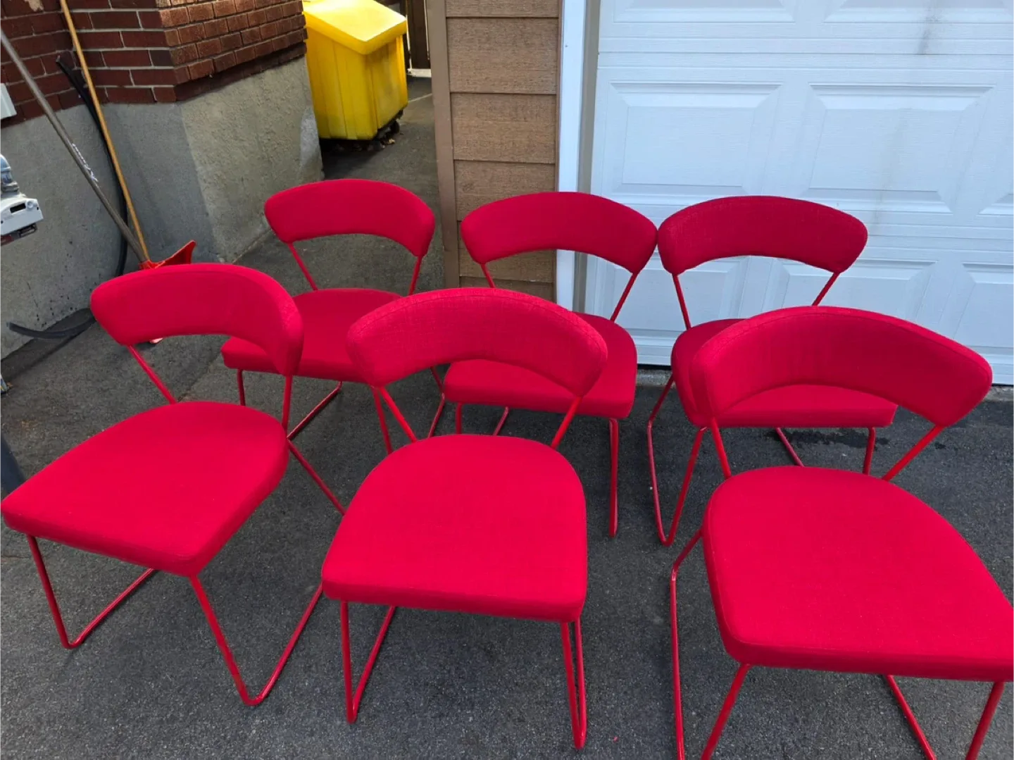 Structube 6 cahirs new image indicator(3)