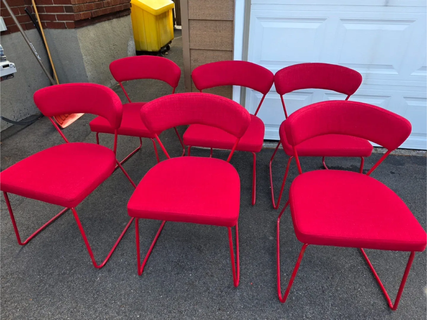 Structube 6 cahirs new image indicator(4)