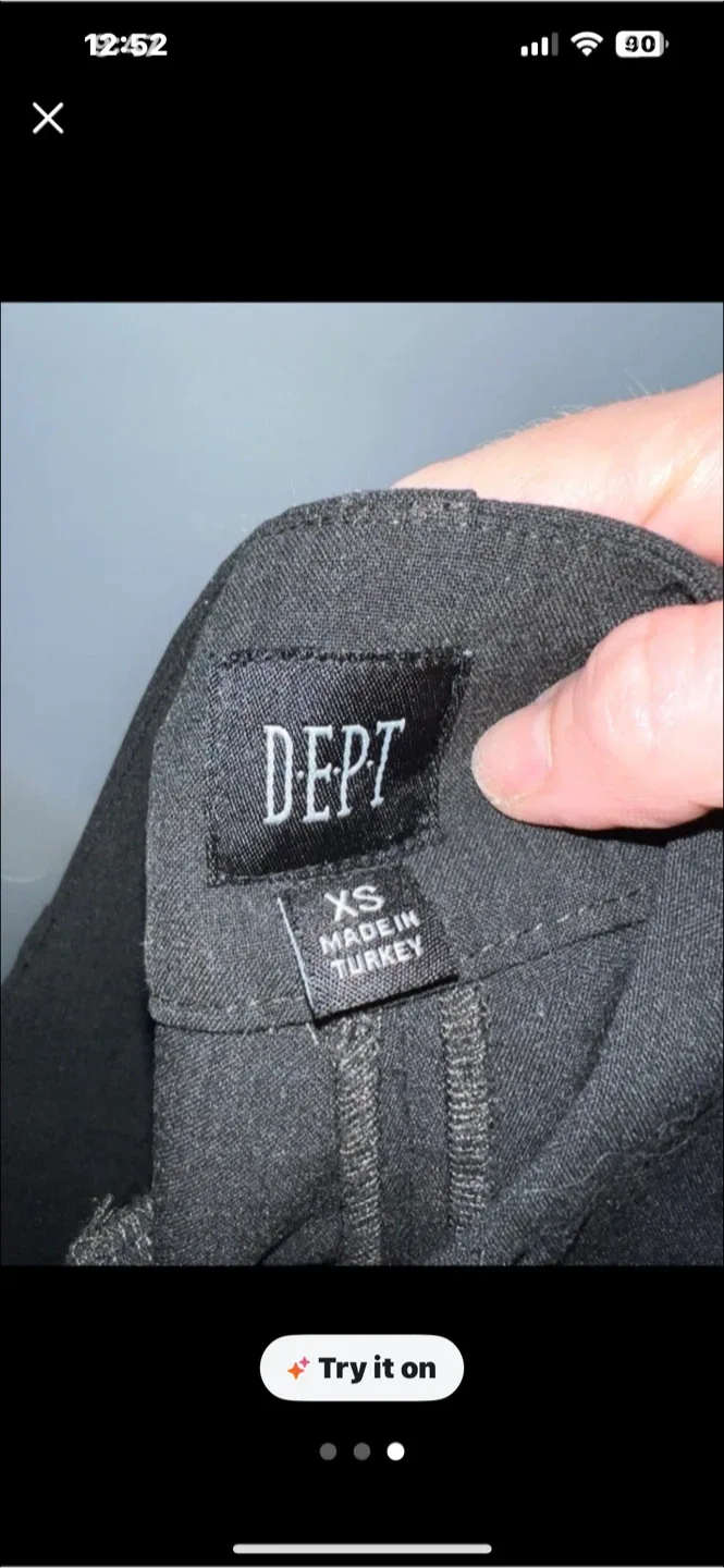 DEPT Black Shorts - Size XS image indicator(3)