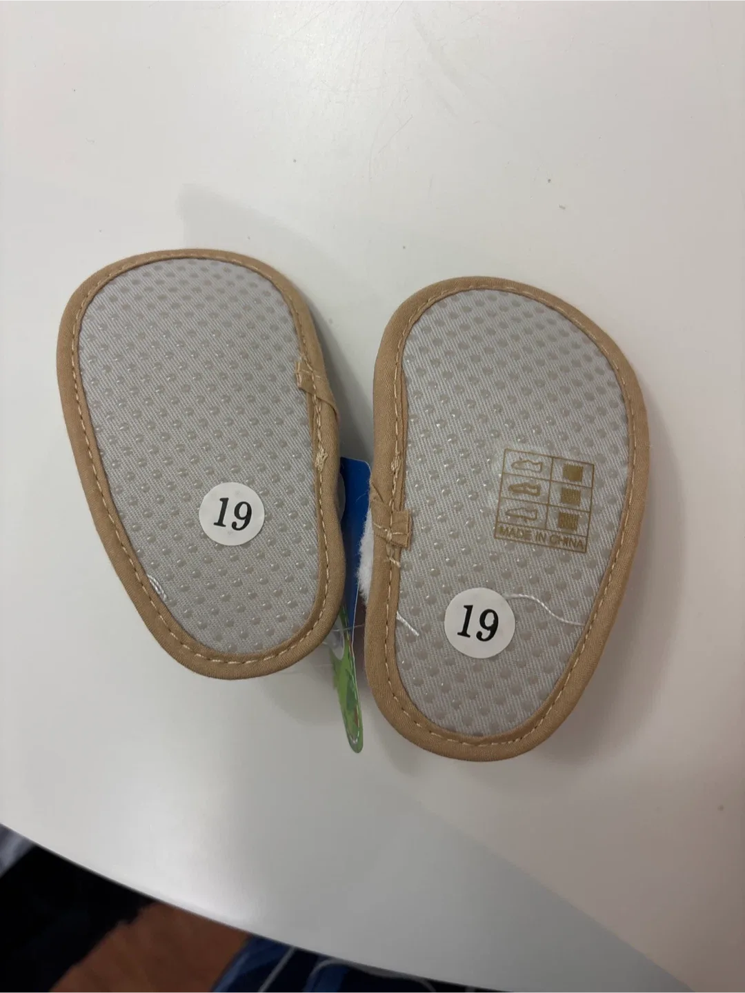 New baby shoes - size 19 image indicator(3)