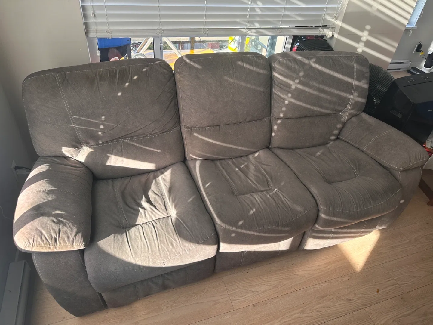 Grey Reclining Sofa image indicator(2)