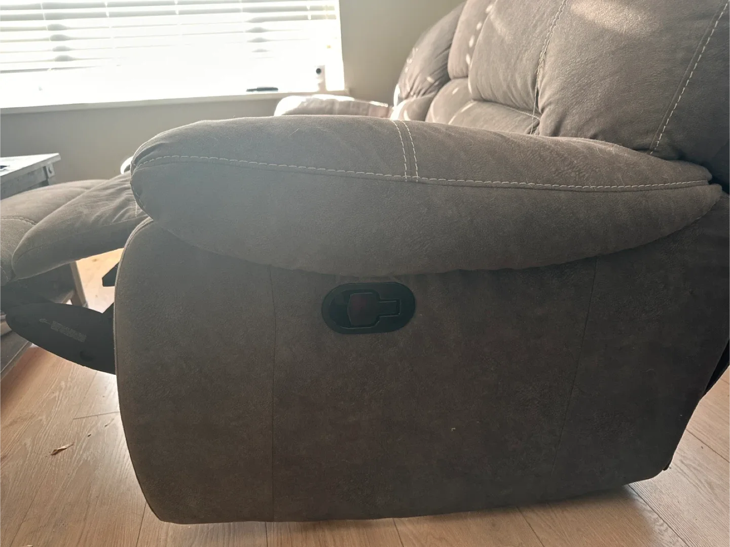 Grey Reclining Sofa image indicator(7)