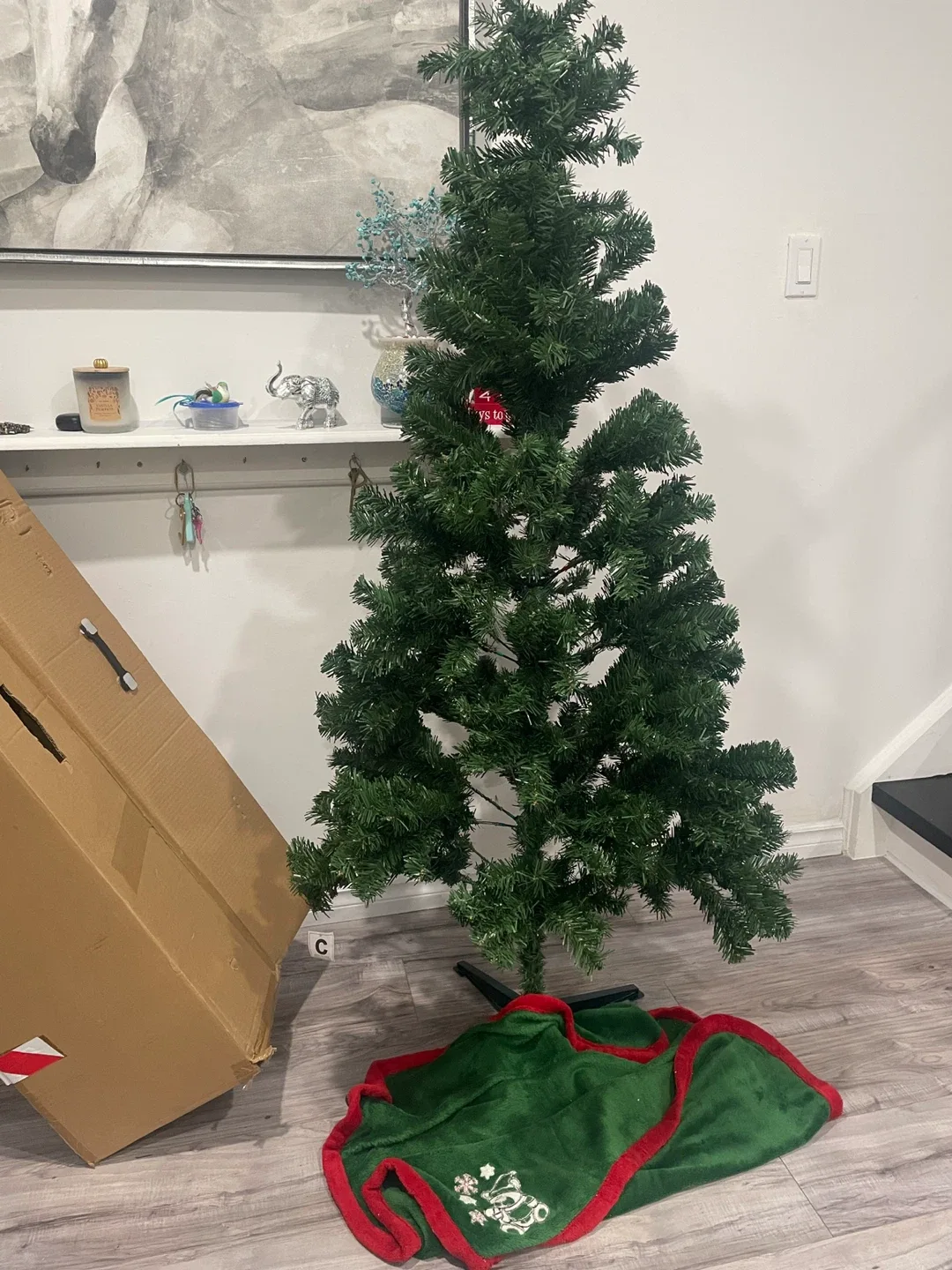 Christmas Tree with Box 4 ft