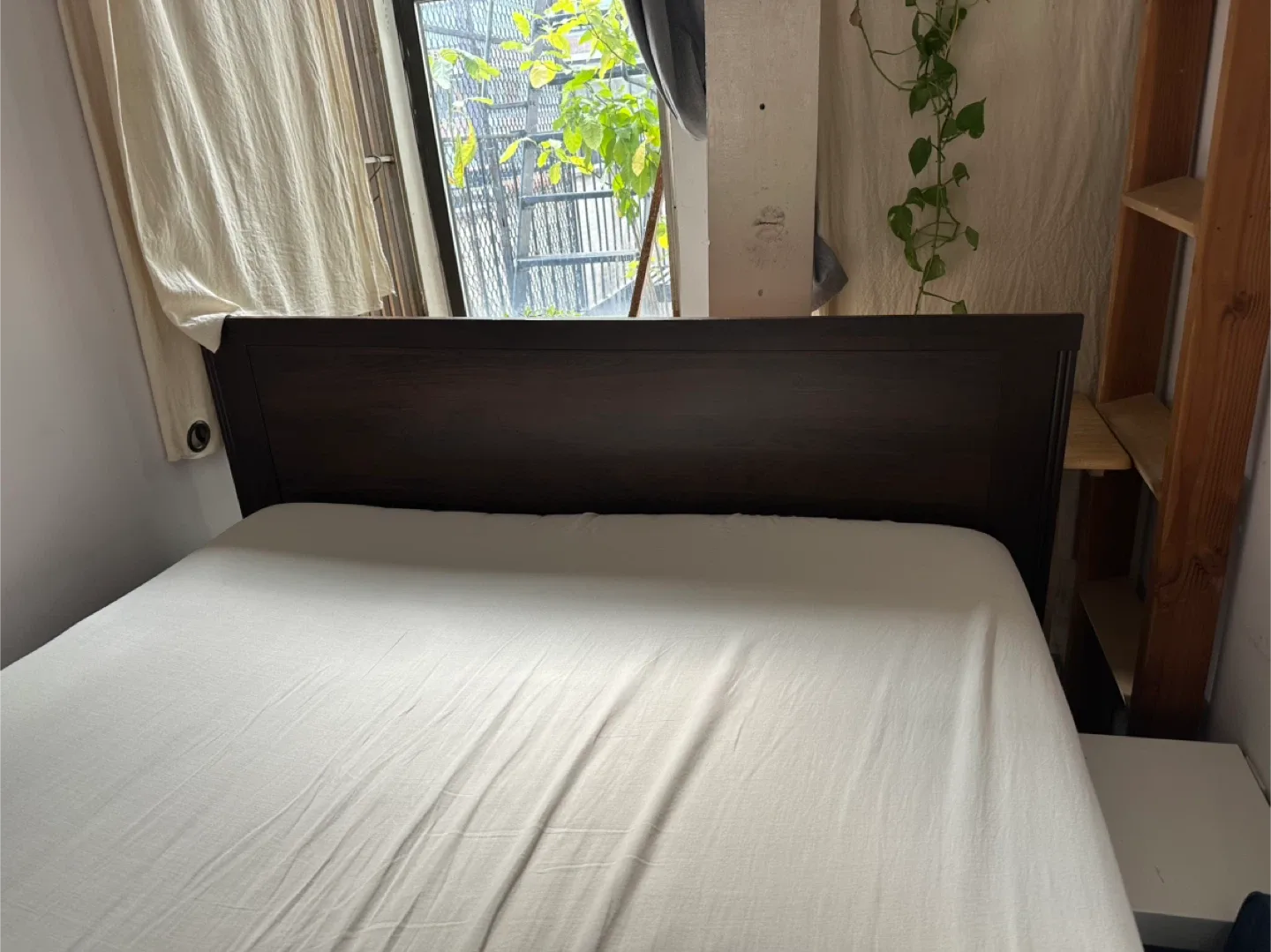 Queen Size Bed Frame - Dark Wood image indicator(3)