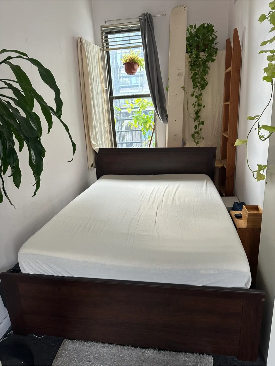 Queen Size Bed Frame - Dark Wood image indicator(2)