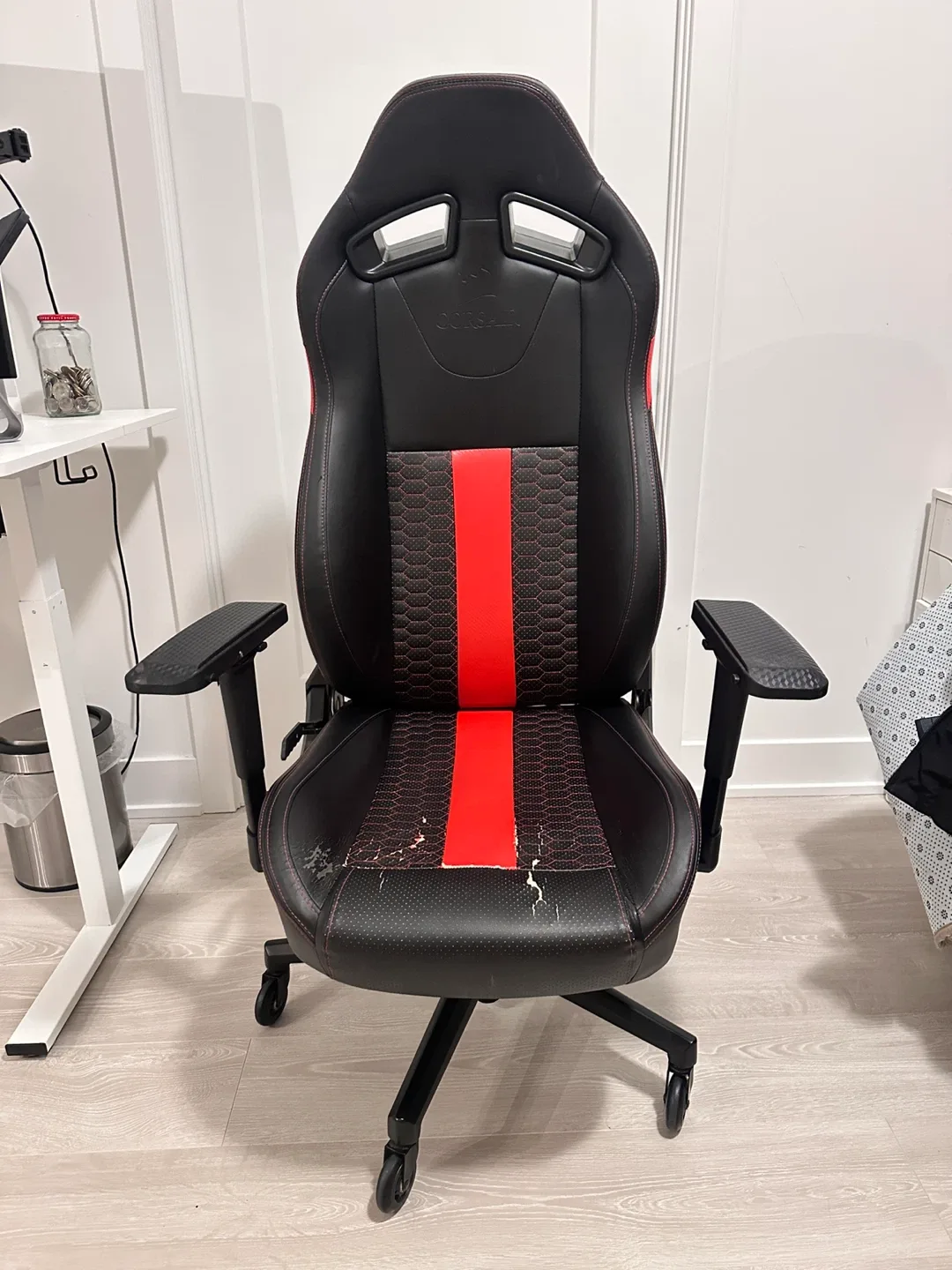 Corsair Gaming Chair - Black/Red