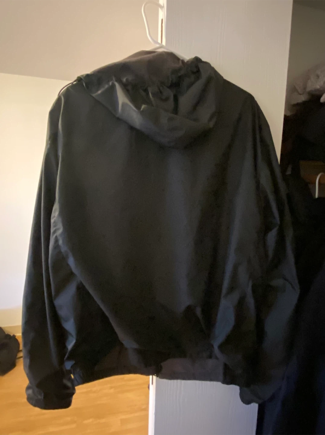 Uniqlo size XL reversible wind breaker - photo 2