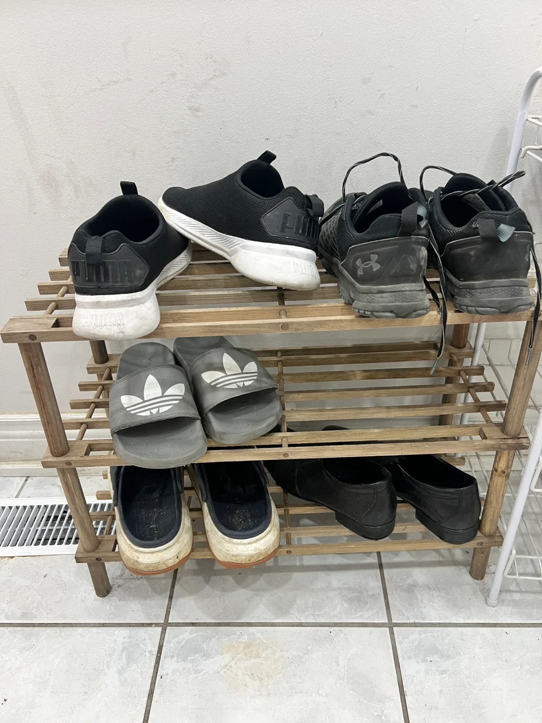 Wooden shoe rack thumbnail