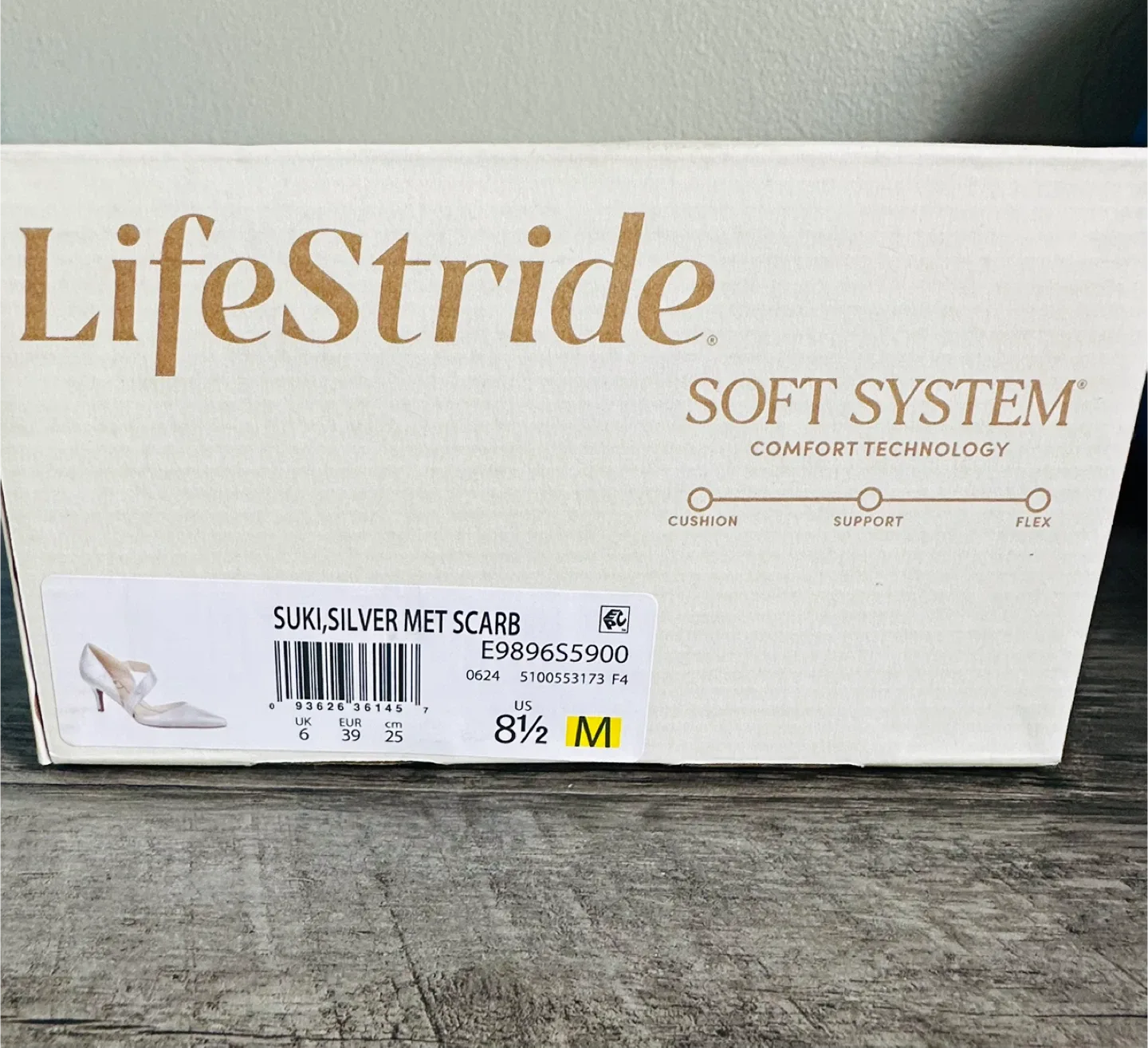 LifeStride Suki Silver Heels - Size 8.5M image indicator(5)