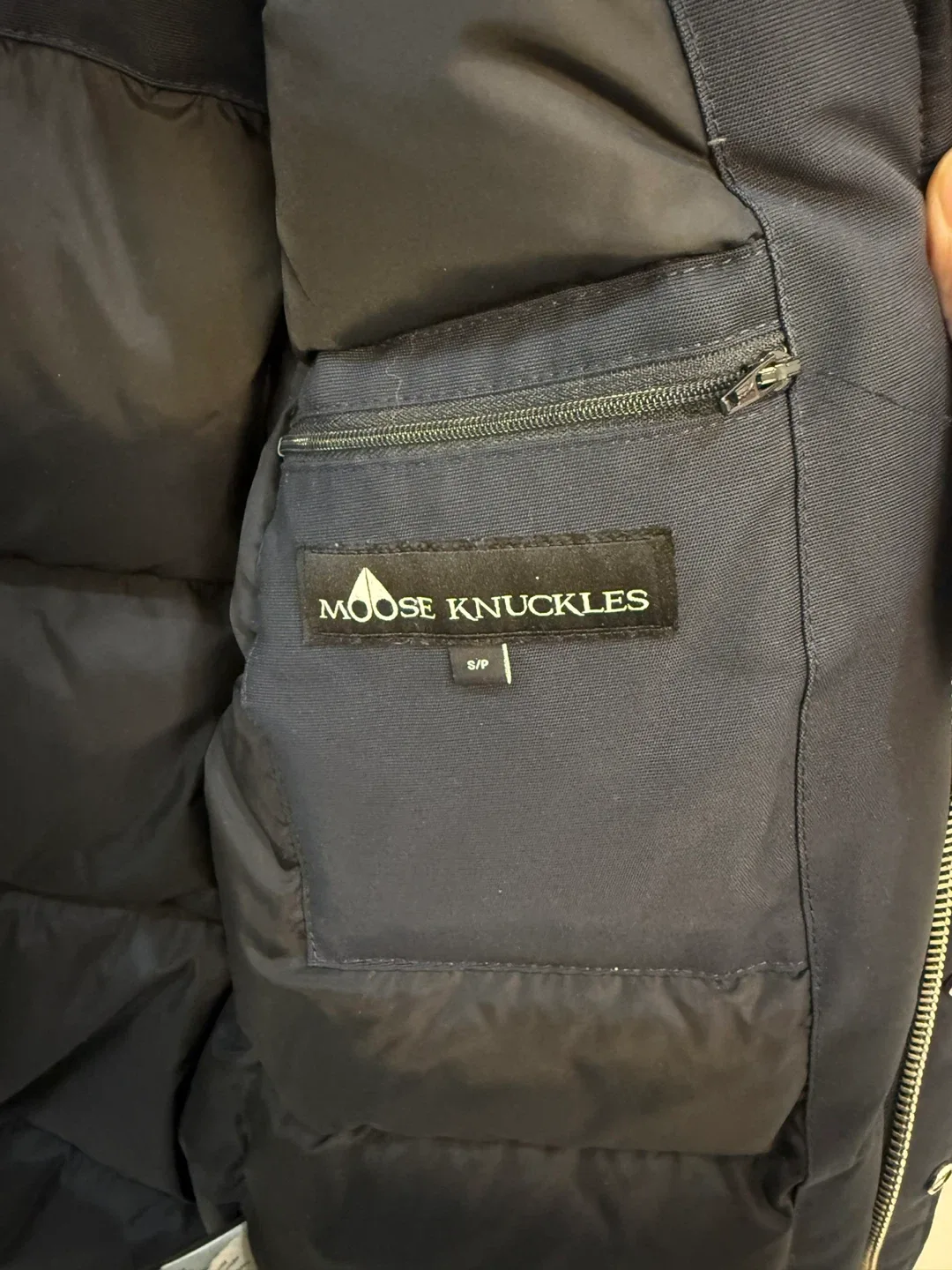 Moose Knuckles Down Filled Parka - Size S Man image indicator(5)