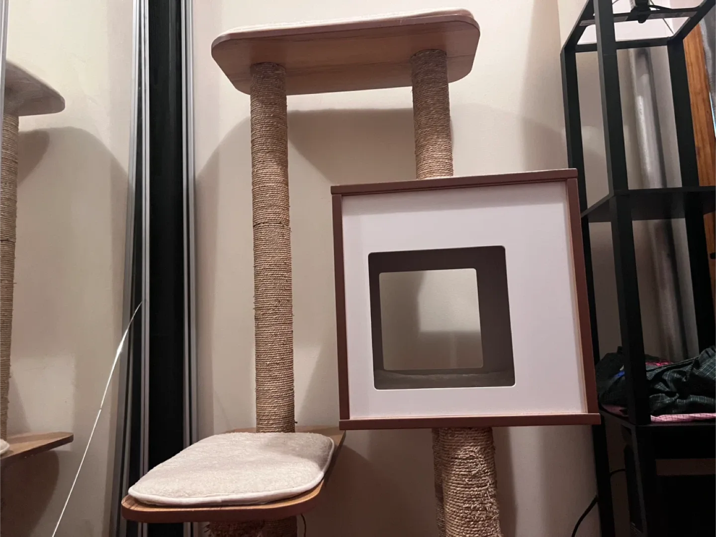 Large White / Oak Wooden Cat Tree image indicator(2)