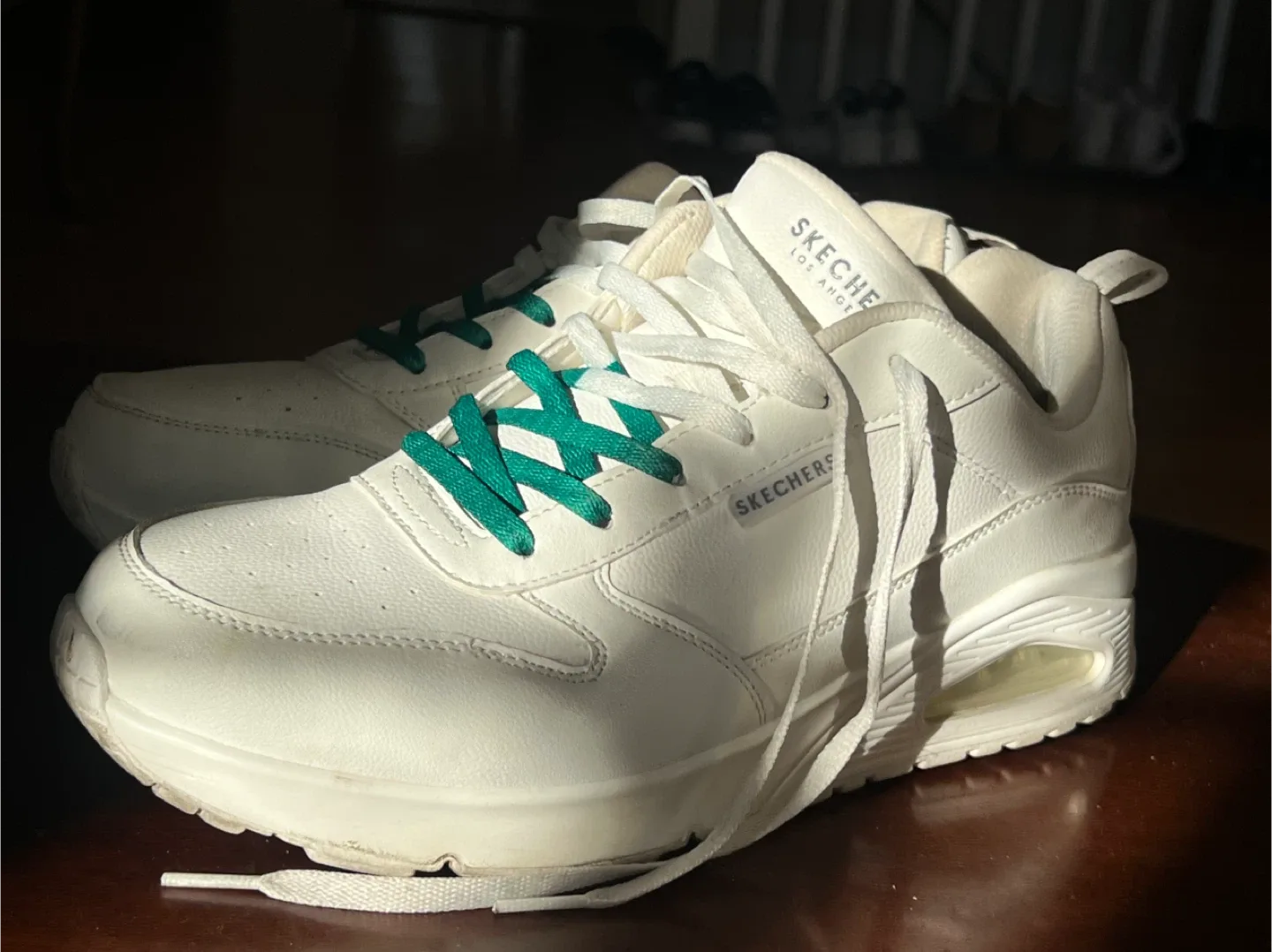 Skechers Los Angeles White Sneakers - US 11